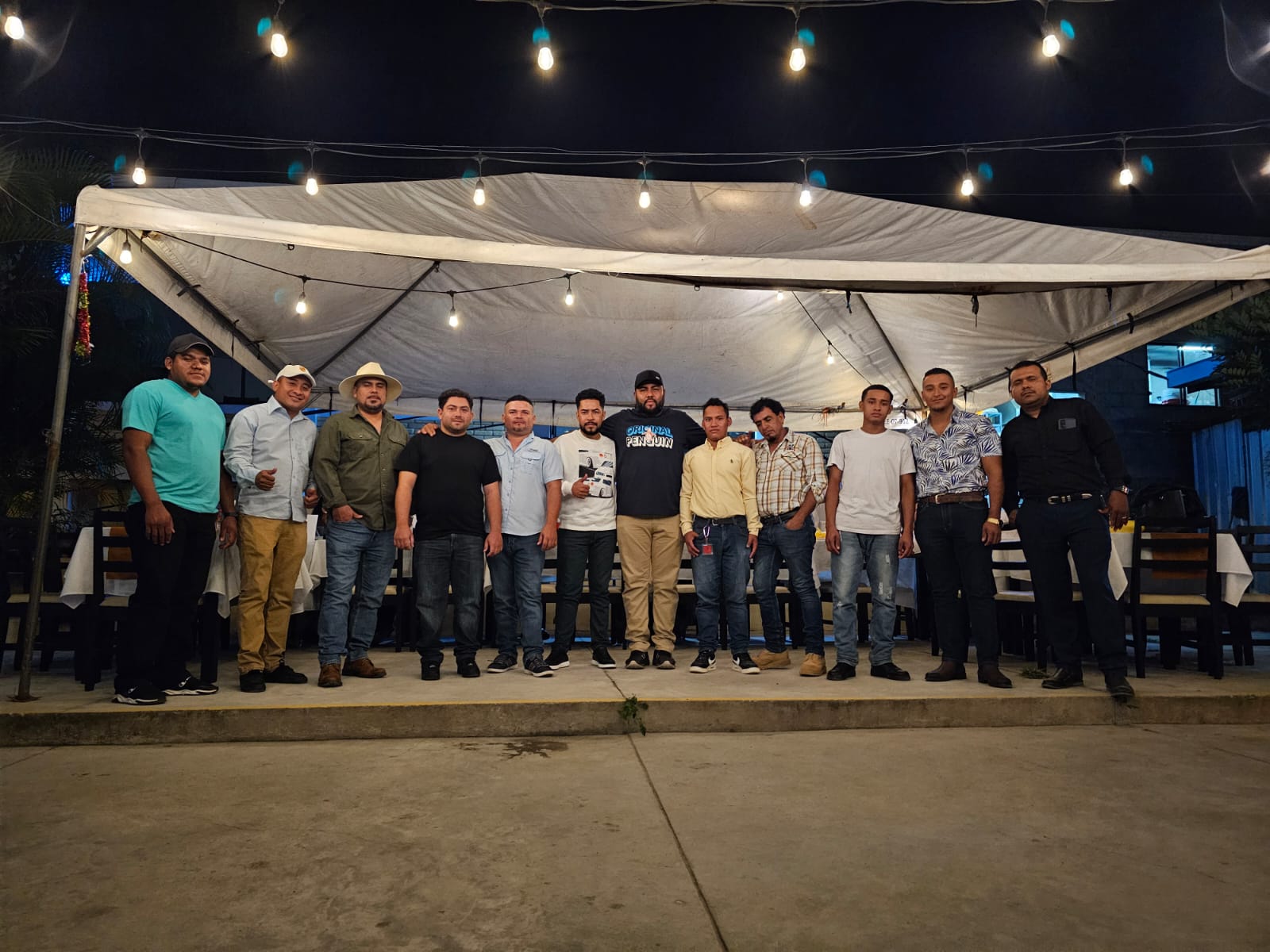 Equipo de Autos Punto de Bendición reunión